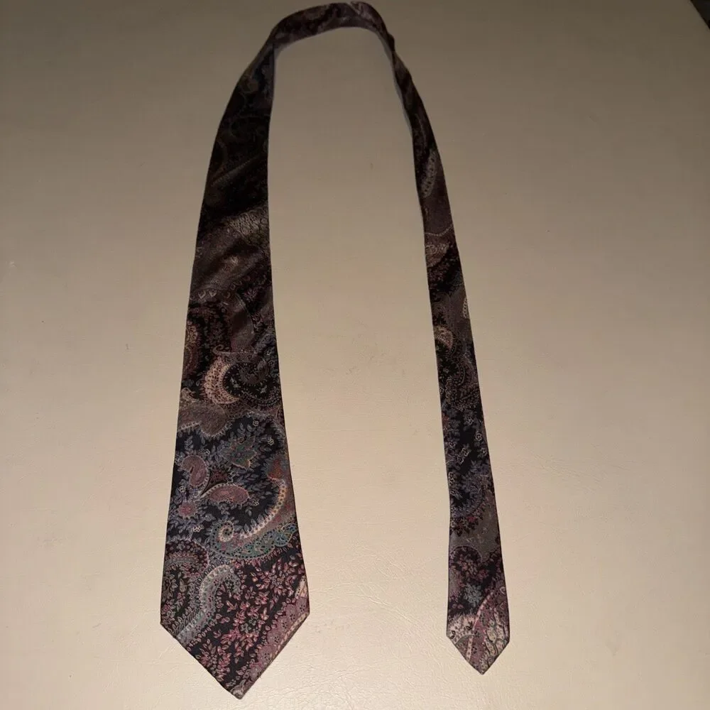 Profiles Van Heusen Men’s Tie Multicolor Paisley